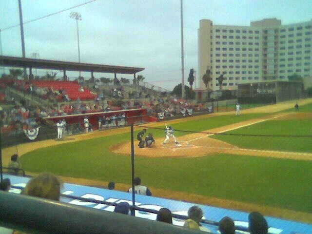 He's one of the very rare players who hits righty and throws lefty.