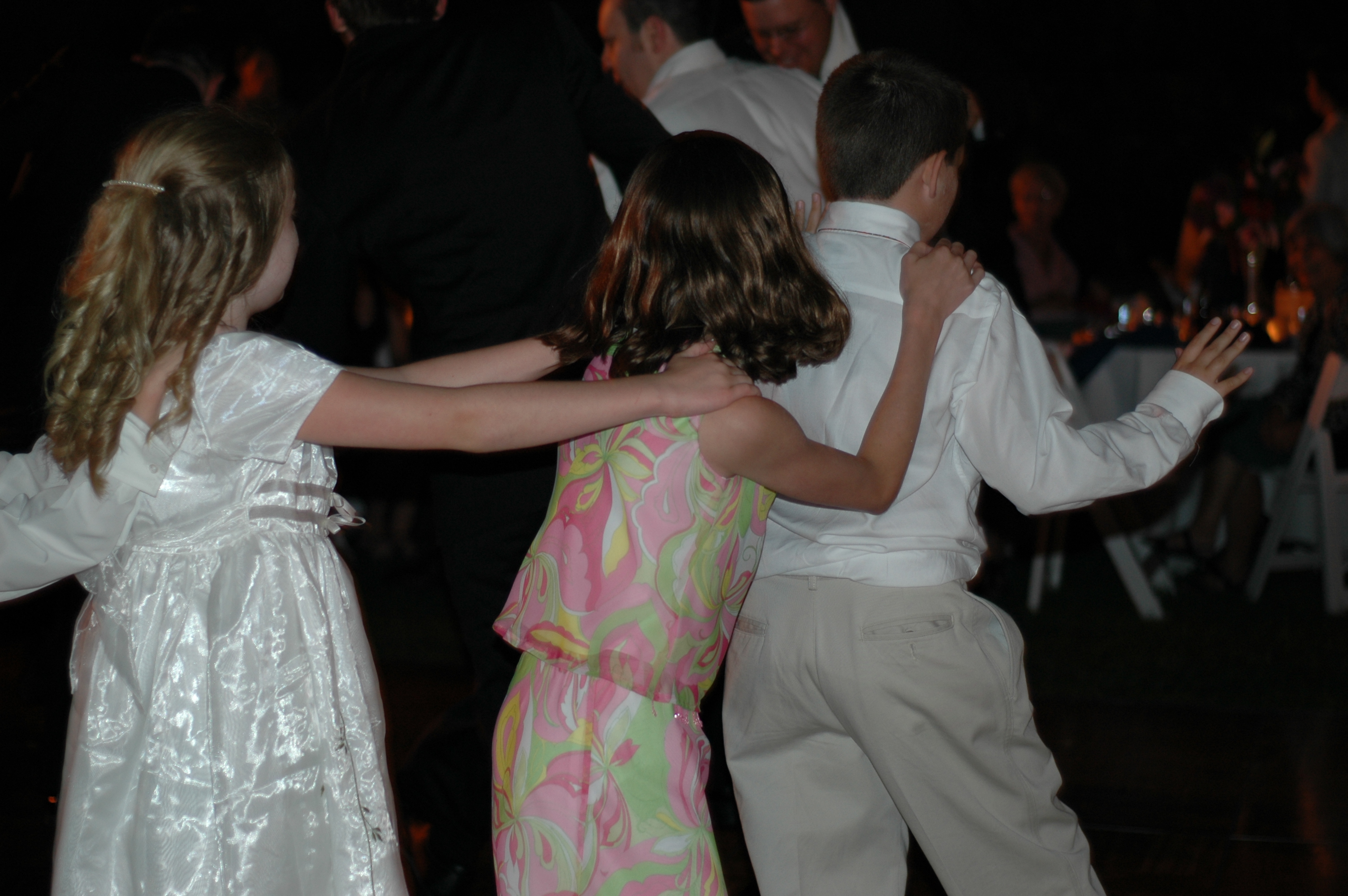 Gill kids conga