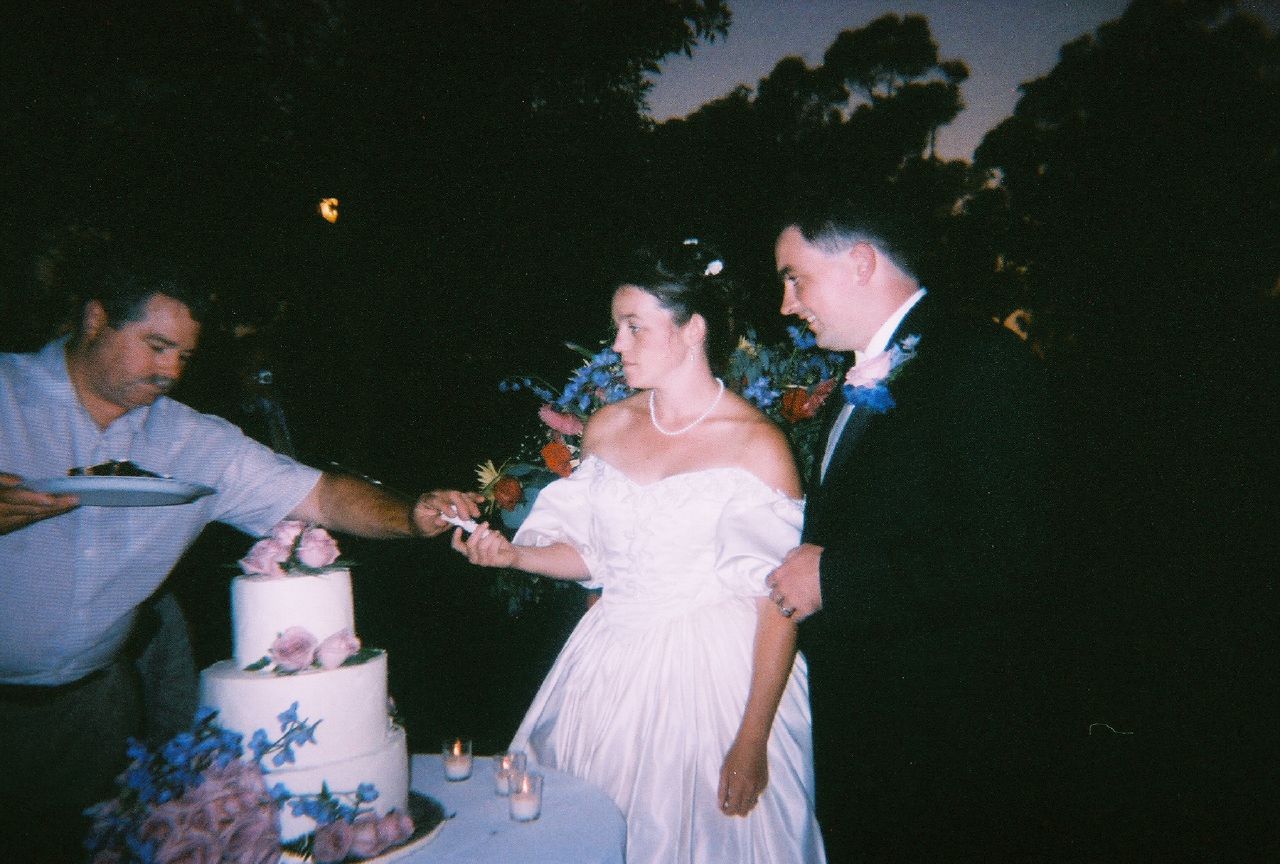 More cake cutting choreography