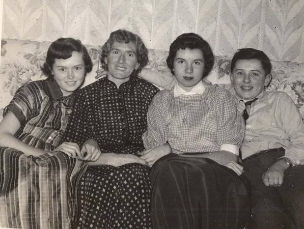 Nina and her three oldest (1951)