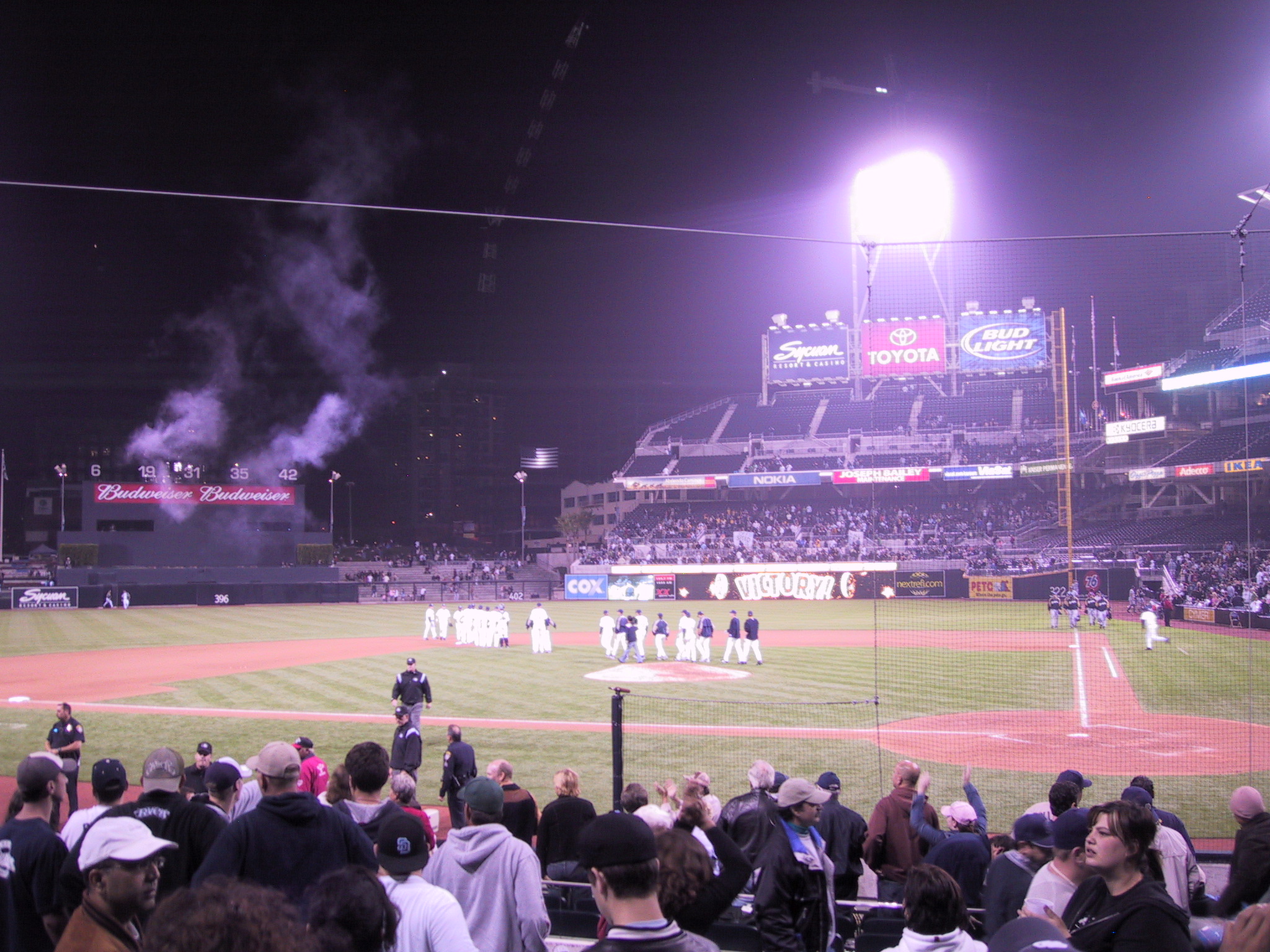 Padres win 3-0