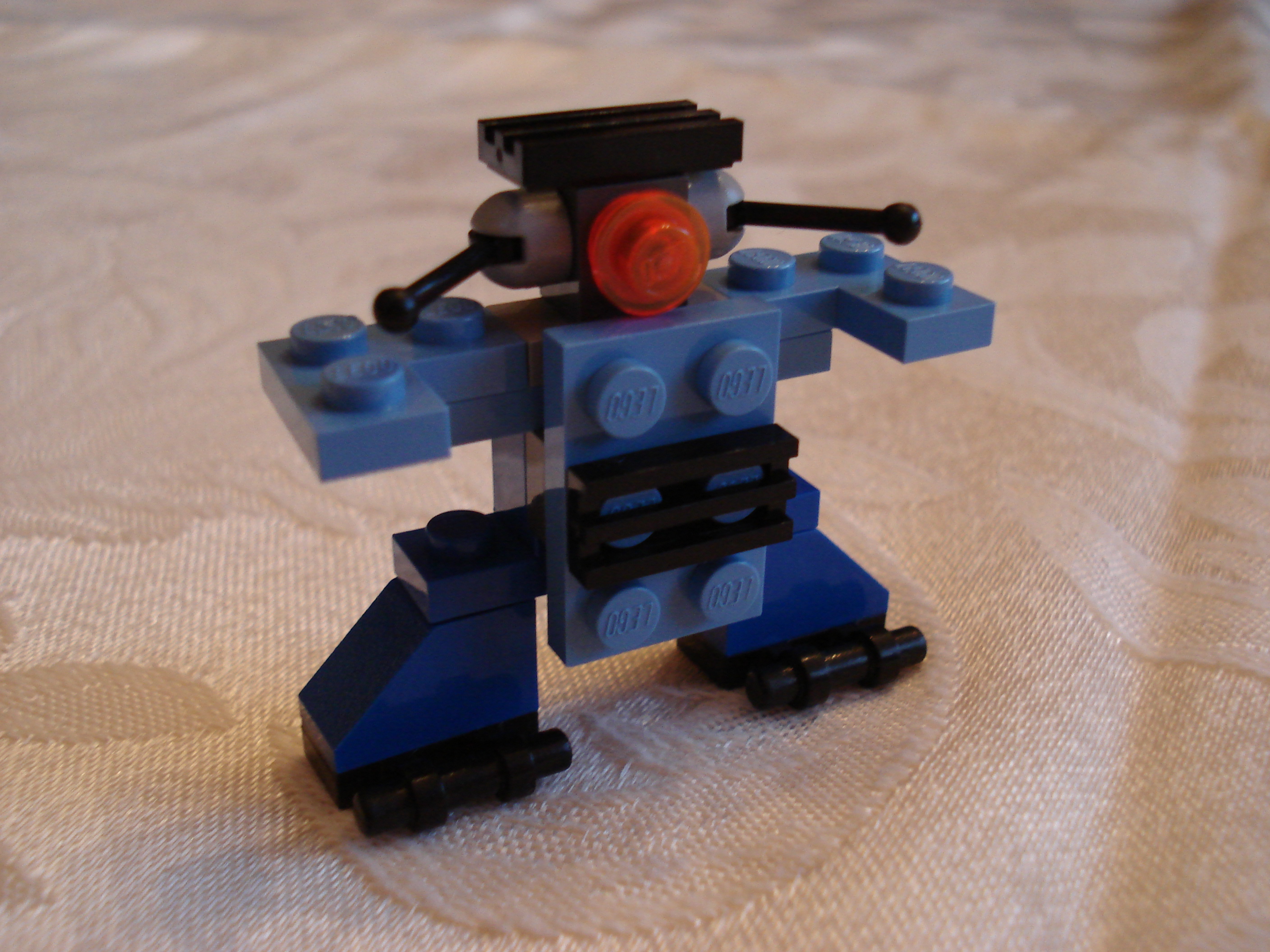 December 4th: Robot-dude