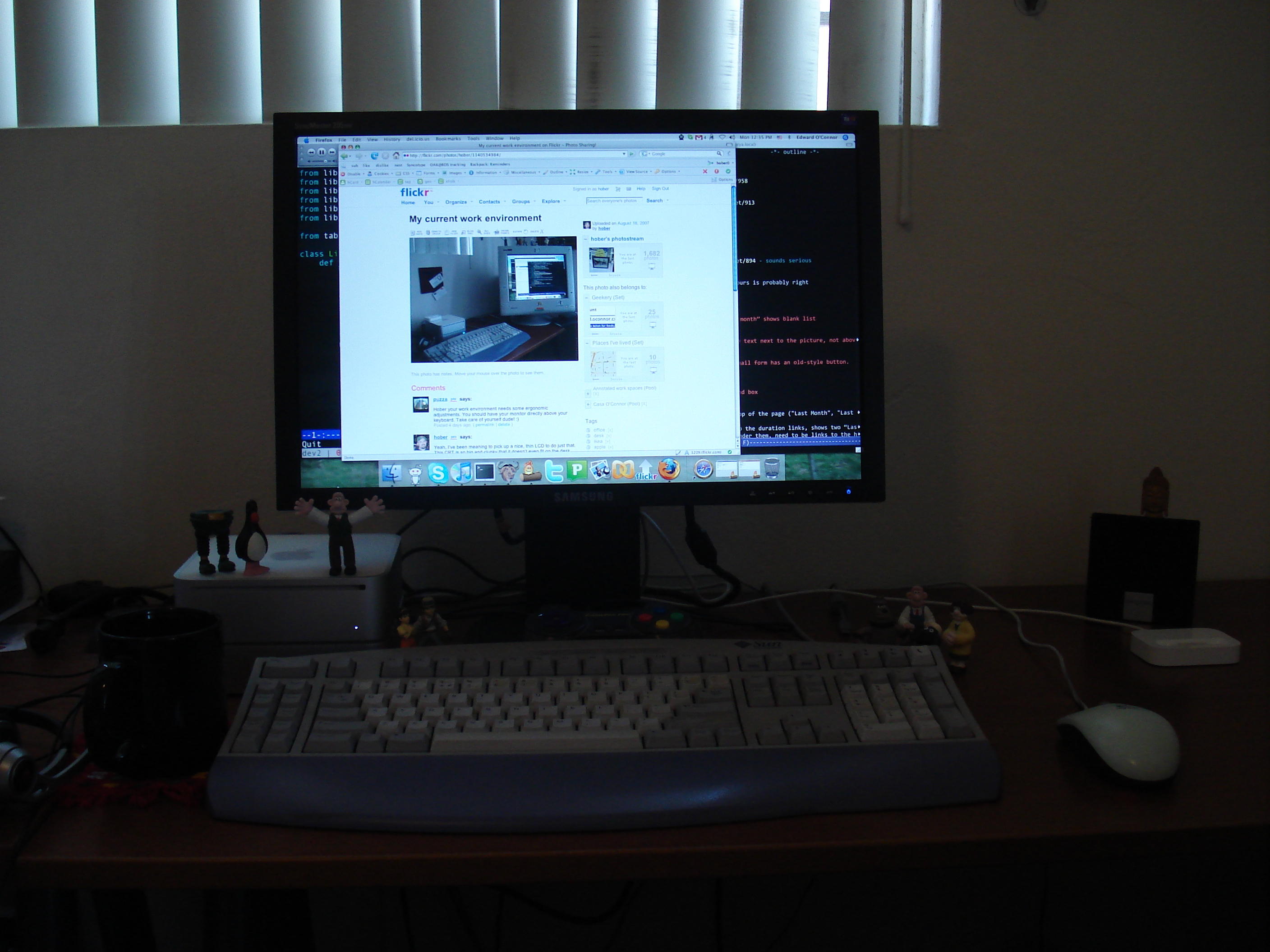 I picked up 20' widescreen LCD at Costco this weekend.

Compare with my previous setup: <a href="http://flickr.com/photos/hober/1140534984/">flickr.com/photos/hober/1140534984/</a>
