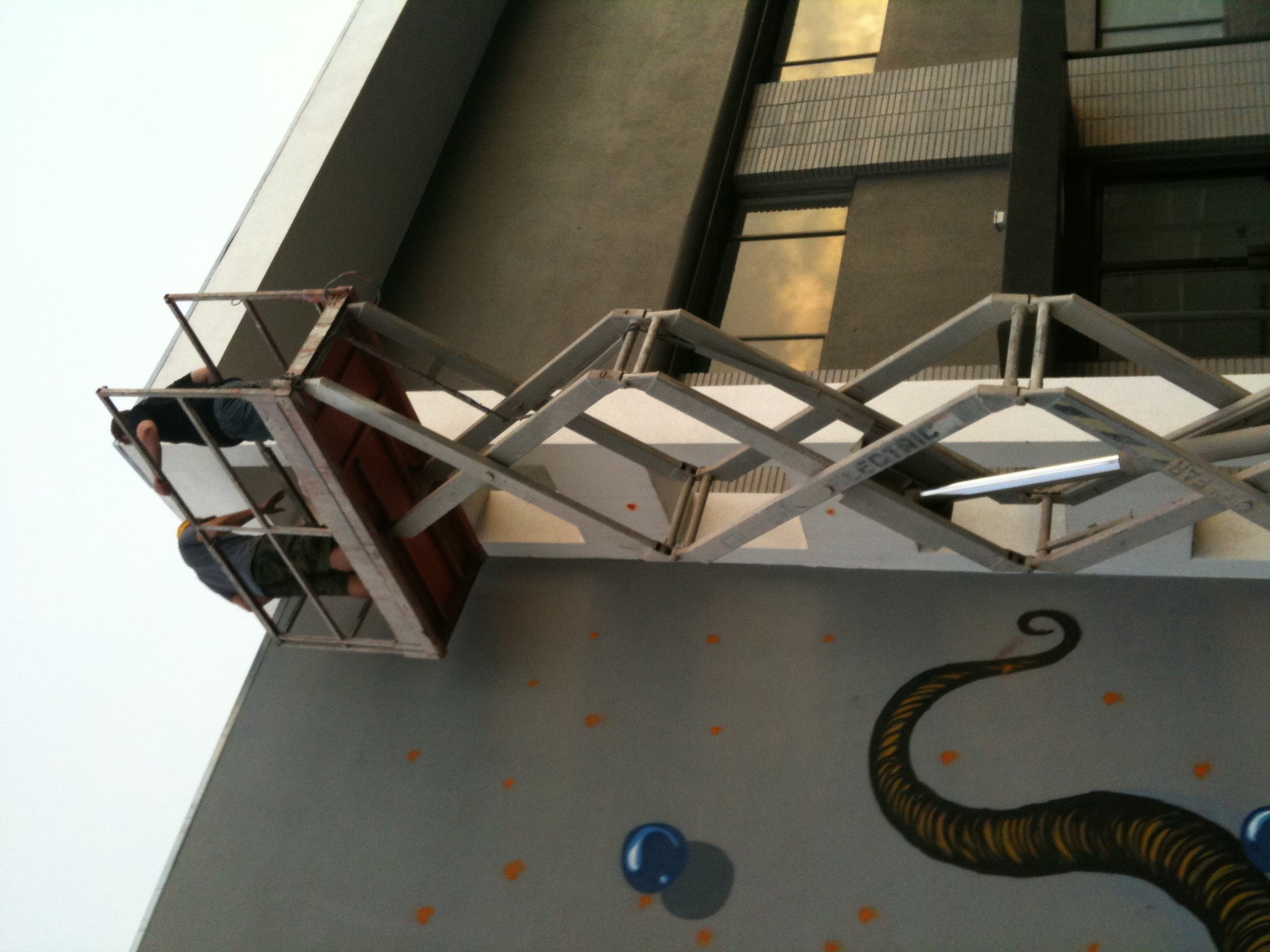 Hanging the screen for Ignite