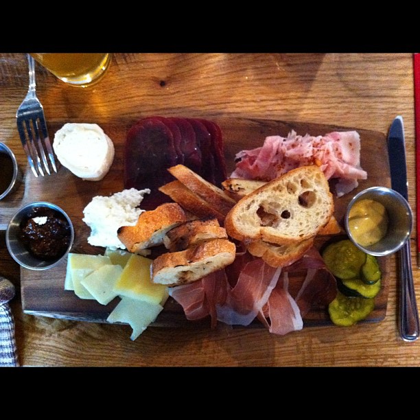 Brunch at The Salty Pig